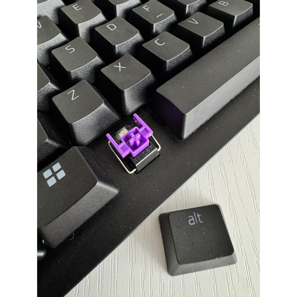 RGB Gaming Keyboard Razer Huntsman V2 Optical Clicky - Picture 5 of 7